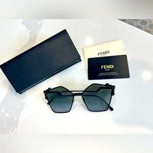 Fendi Can Eye FF 0261 02O5 Fashion Sunglasses Shiny Black / Grey Gradient Women